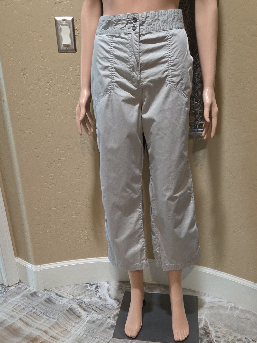 Chico's Women's Embroidered Light Gray Cropped Cargo Pants